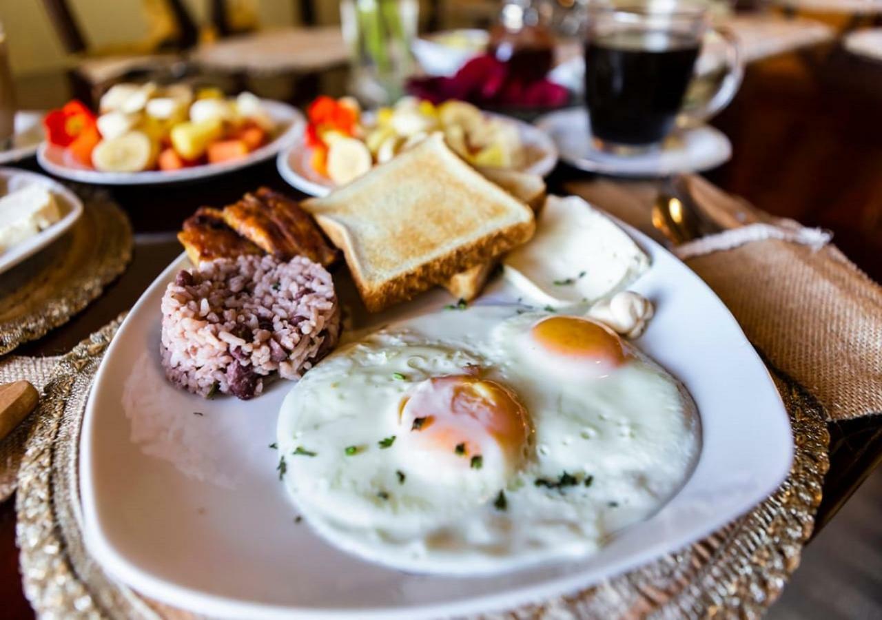 Poas Paradise Bed & Breakfast Poasito Eksteriør bilde